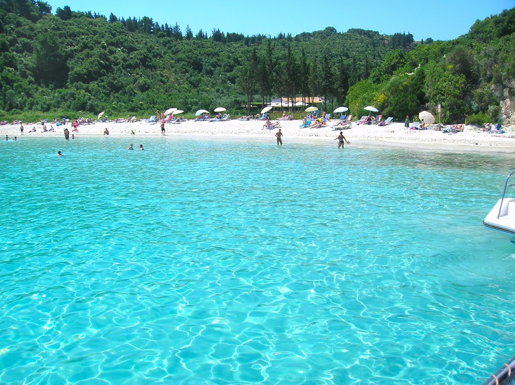  Voutoumi plaža Antipaksi 